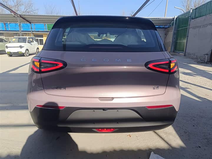 Фото 6 - Geely Galaxy Geome