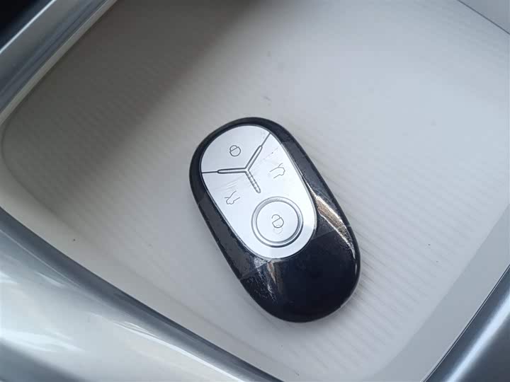 Фото 9 - Geely Galaxy Geome