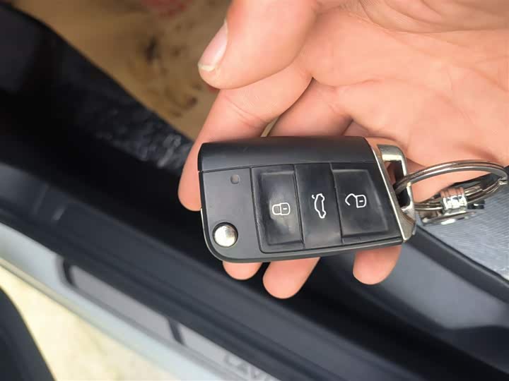 Фото 9 - Volkswagen Lavida