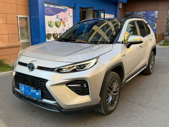 Фото 1 - Toyota Wildlander