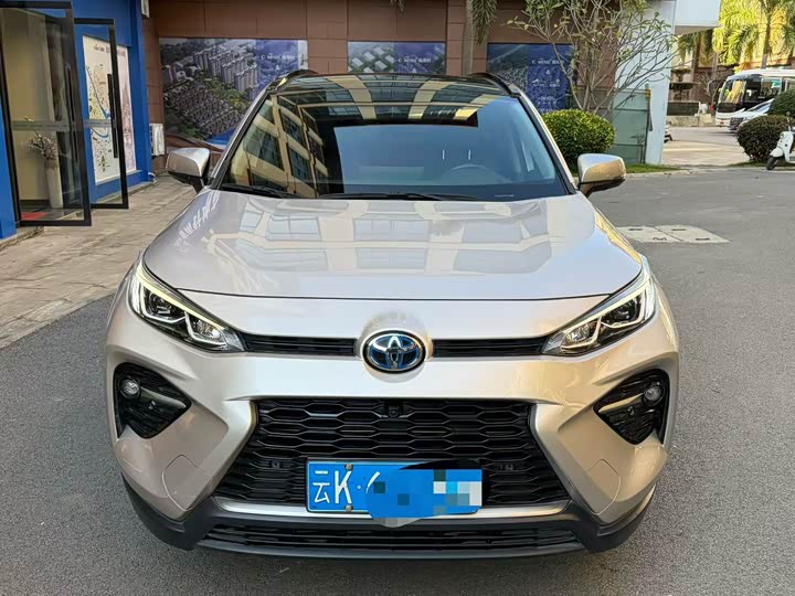 Фото 2 - Toyota Wildlander