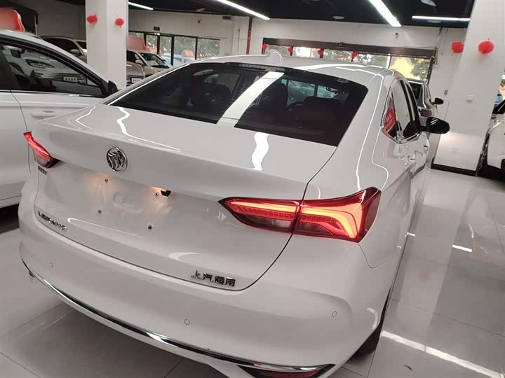 Фото 7 - Buick Verano