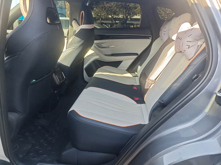 Фото 5 - BYD Song Plus Hybrid/EV