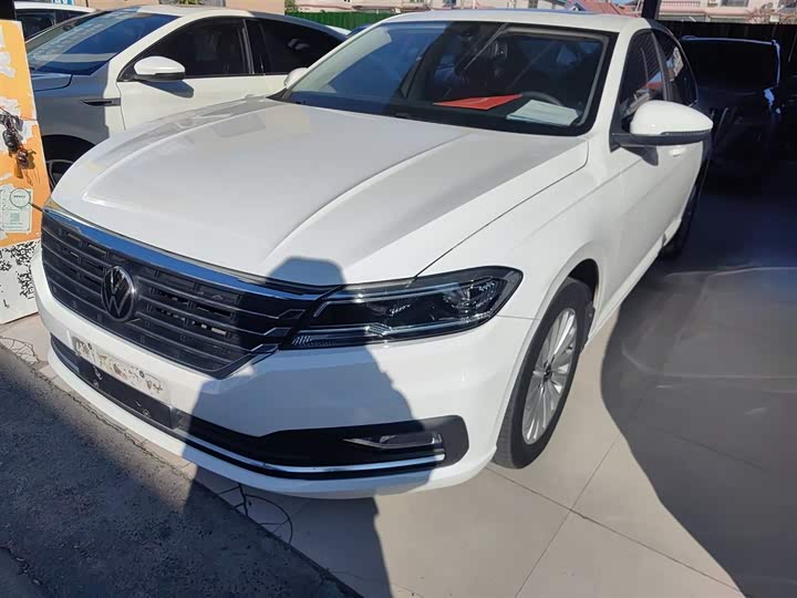 Фото 1 - Volkswagen Lavida