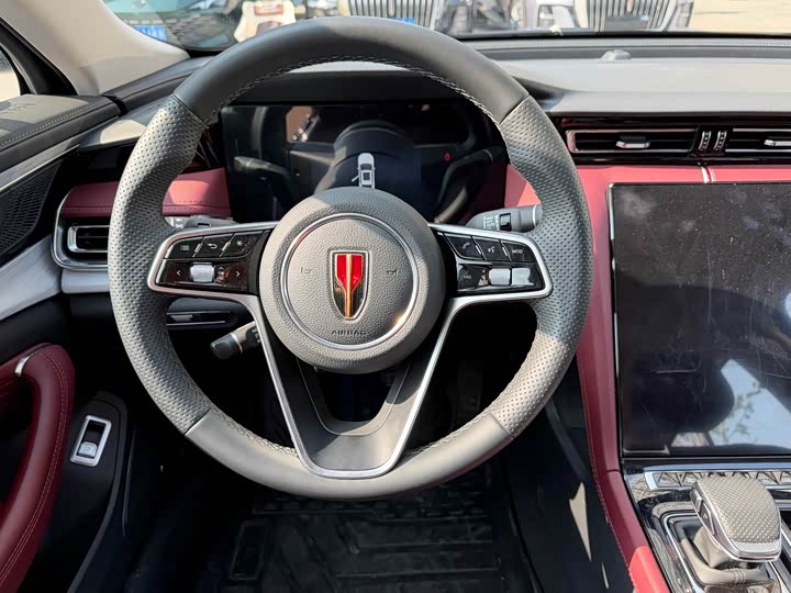 Фото 7 - Hongqi H5