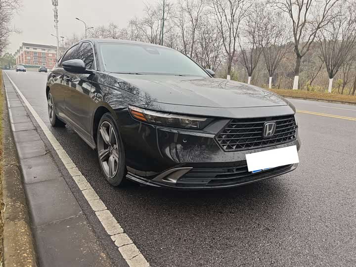 Фото 3 - Honda Accord