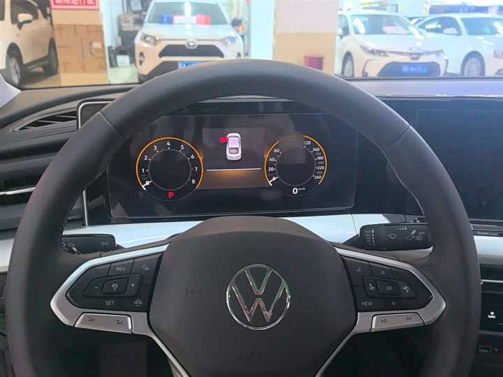 Фото 5 - Volkswagen Lamando L