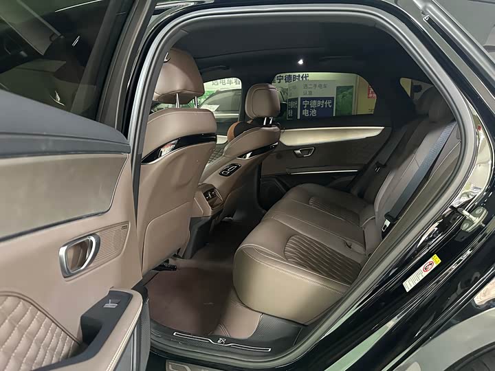 Фото 5 - BYD Han