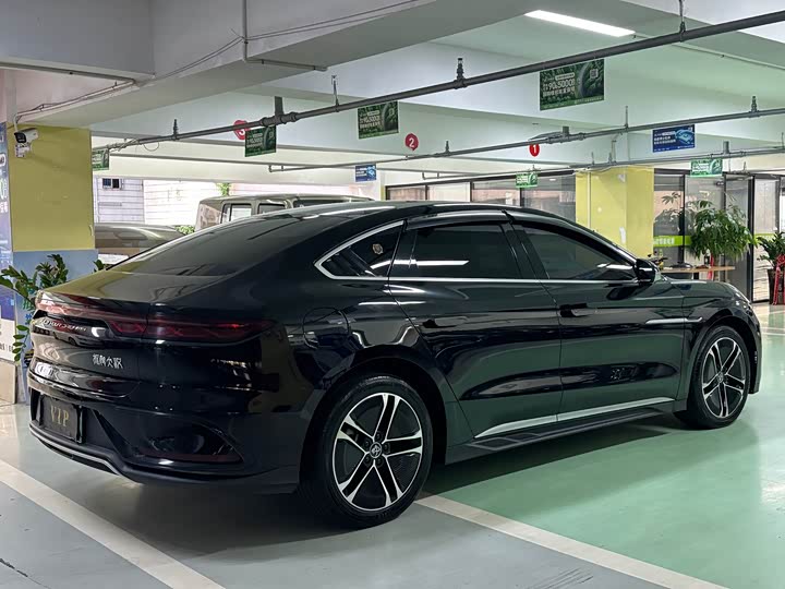 Фото 9 - BYD Han