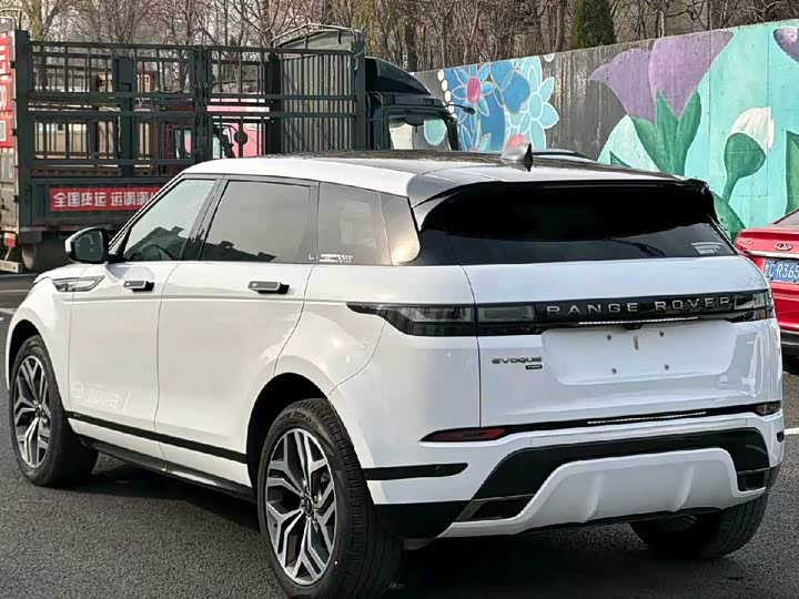 Фото 6 - Land Rover Range Rover Evoque L