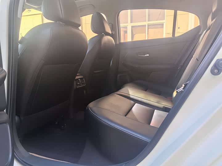 Фото 7 - Nissan Sylphy