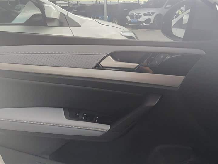 Фото 7 - Volkswagen Lavida