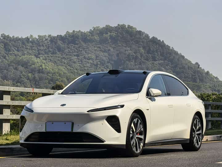 Фото 1 - Nio ET7