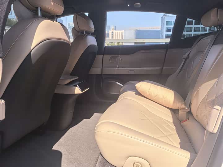 Фото 9 - Nio ET7