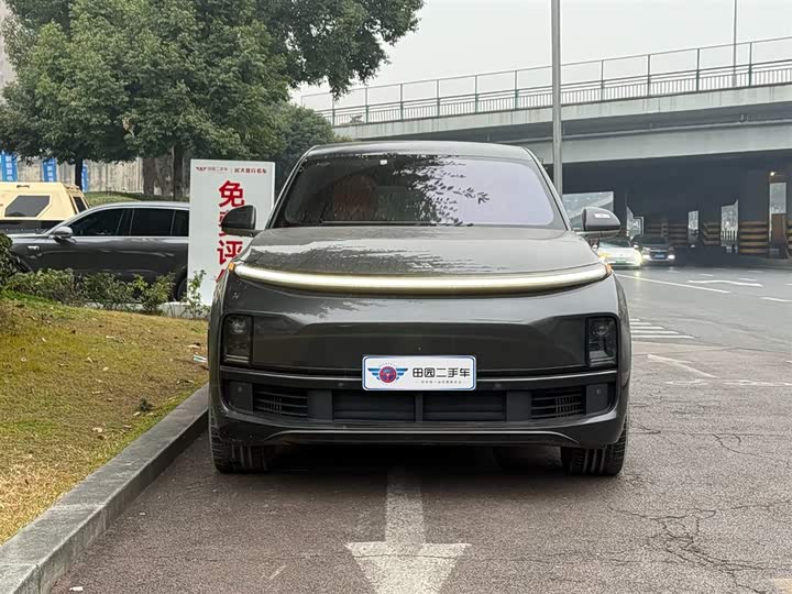 Фото 2 - LiXiang L8