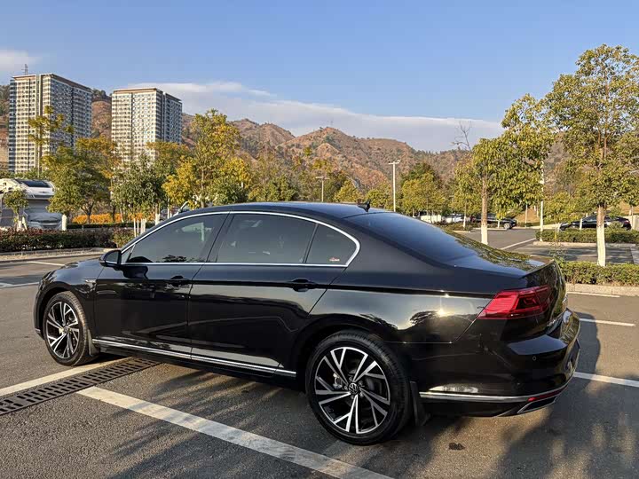 Фото 6 - Volkswagen Magotan