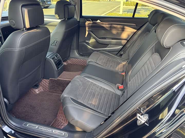 Фото 8 - Volkswagen Magotan