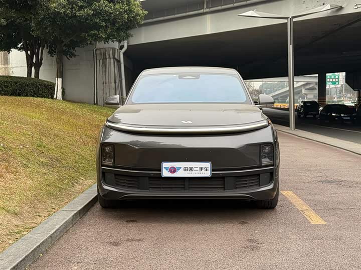 Фото 2 - LiXiang L8