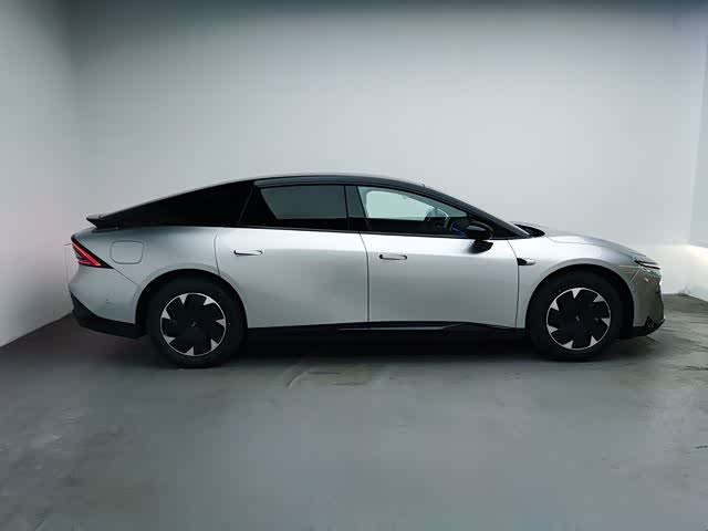 Фото 7 - XPeng F57