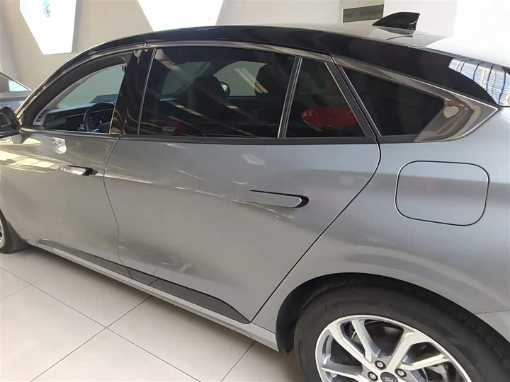 Фото 5 - Ford Mondeo