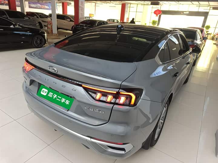 Фото 7 - Ford Mondeo