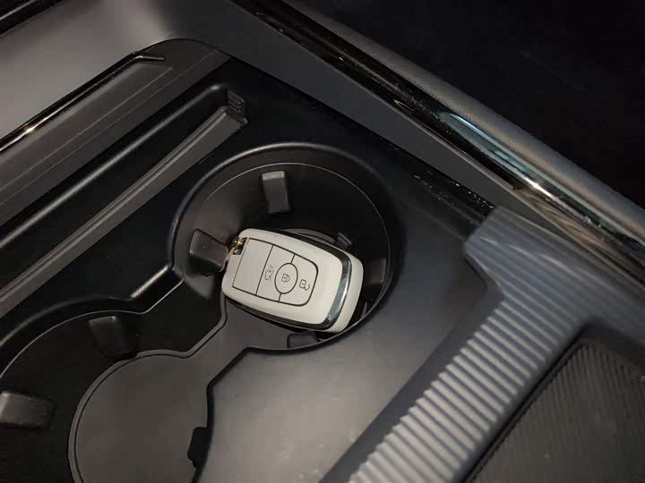 Фото 9 - Ford Mondeo