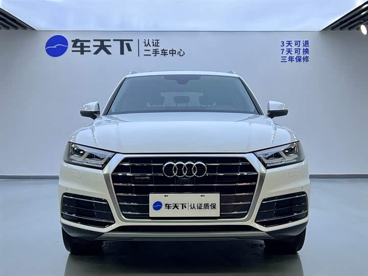 Фото 2 - Audi Q5L