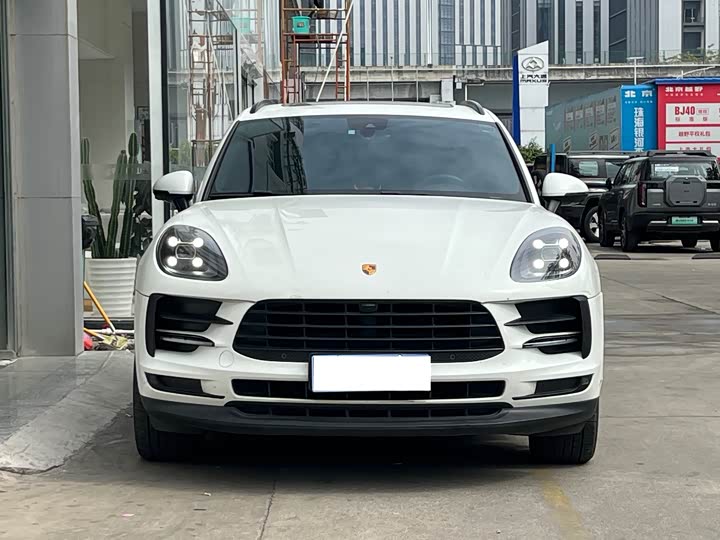 Фото 2 - Porsche Macan
