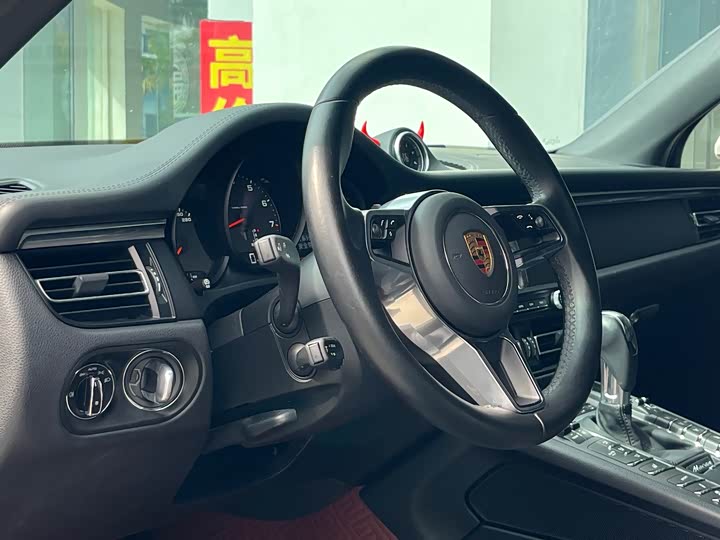 Фото 7 - Porsche Macan