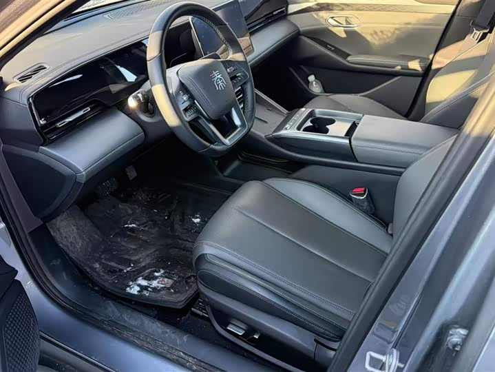 Фото 9 - BYD Qin L