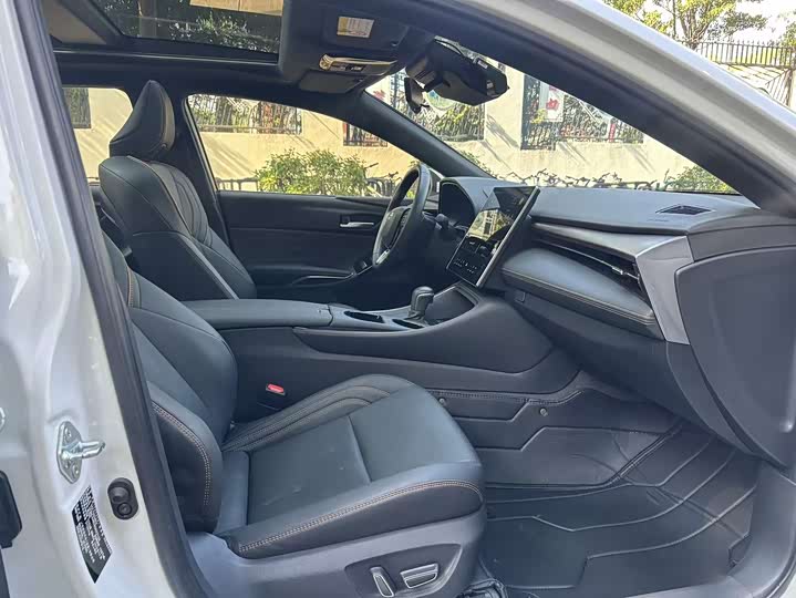 Фото 7 - Toyota Avalon