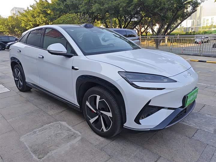 Фото 4 - BYD Sea Lion 07 EV