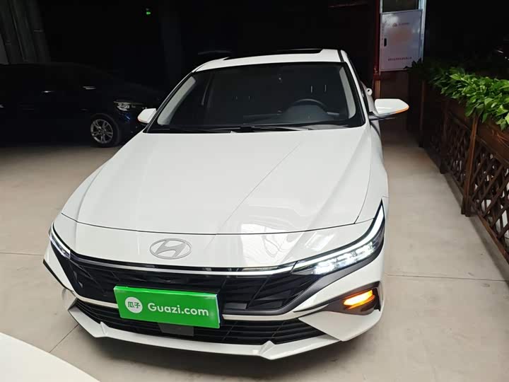 Фото 3 - Hyundai Elantra N line