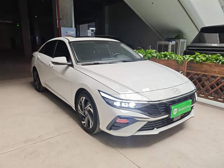 Фото 4 - Hyundai Elantra N line