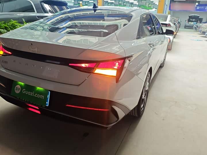 Фото 8 - Hyundai Elantra N line