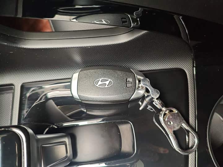 Фото 9 - Hyundai Elantra N line