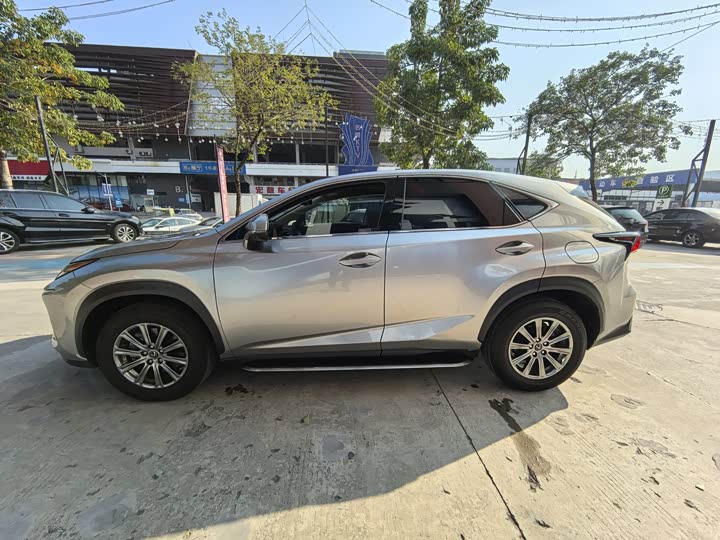 Фото 4 - Lexus NX