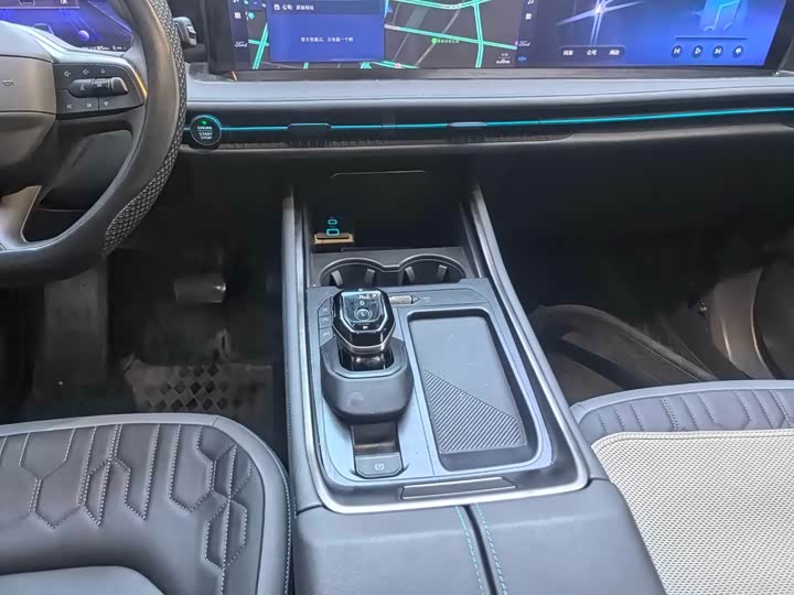 Фото 4 - Ford Edge