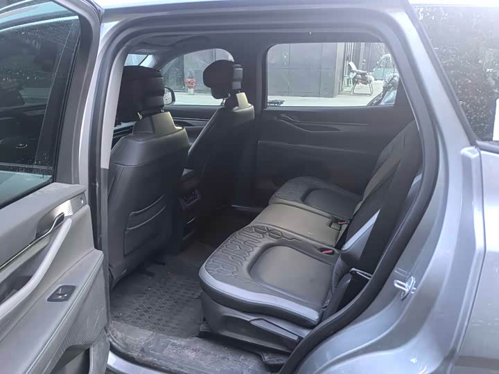 Фото 6 - Ford Edge