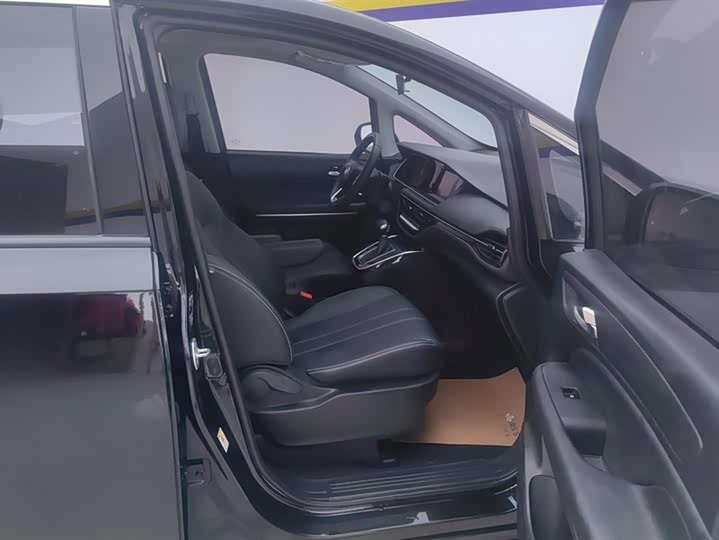 Фото 8 - GAC Trumpchi M6