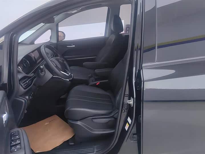 Фото 9 - GAC Trumpchi M6