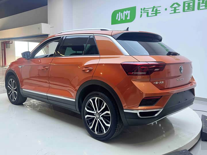 Фото 4 - Volkswagen T-Roc