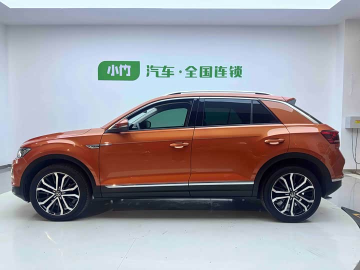 Фото 7 - Volkswagen T-Roc