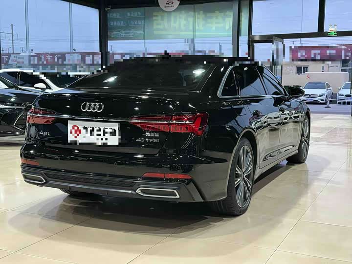 Фото 7 - Audi A6L