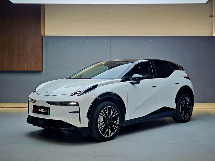 Фото 1 - Zeekr X