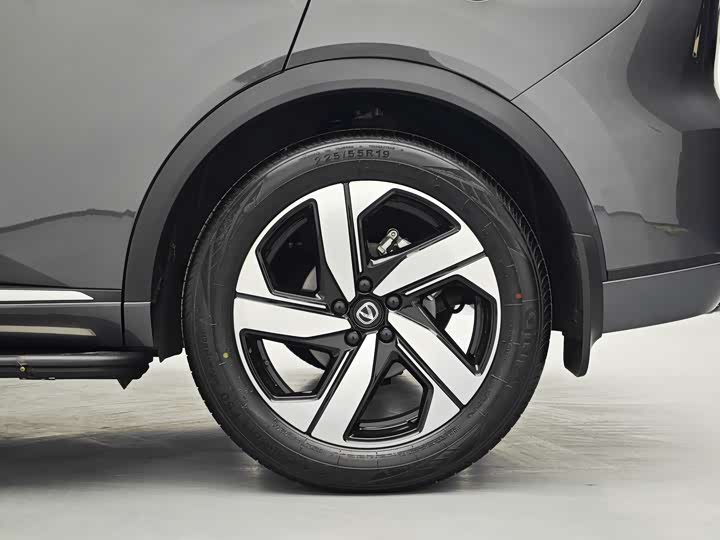 Фото 9 - Changan CS55 Plus