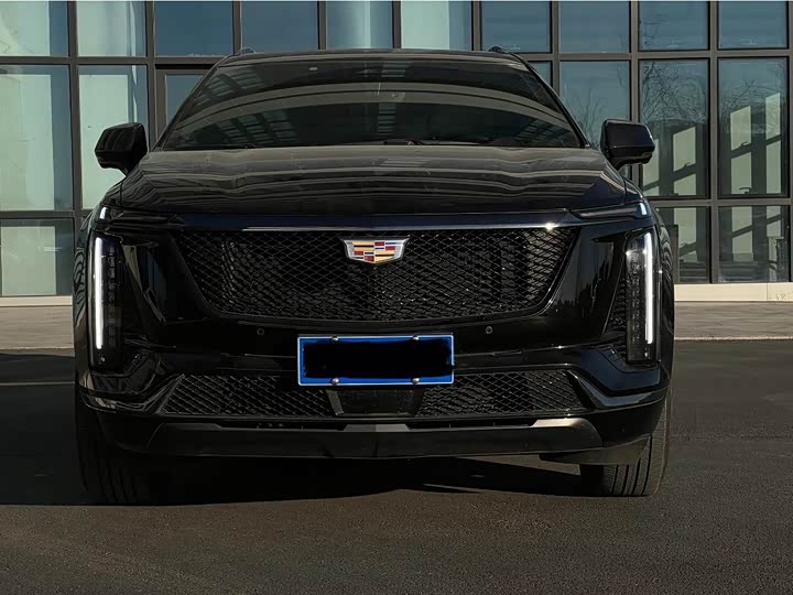 Фото 2 - Cadillac XT5