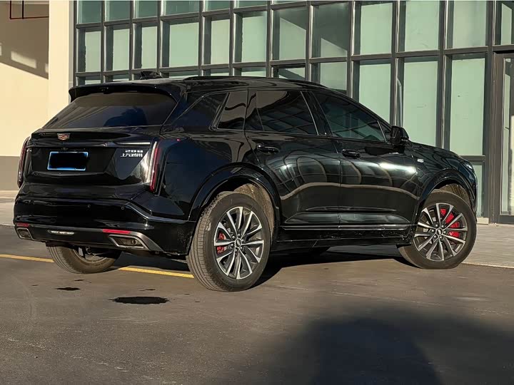 Фото 3 - Cadillac XT5
