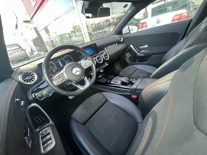 Фото 7 - Mercedes-Benz CLA-Class