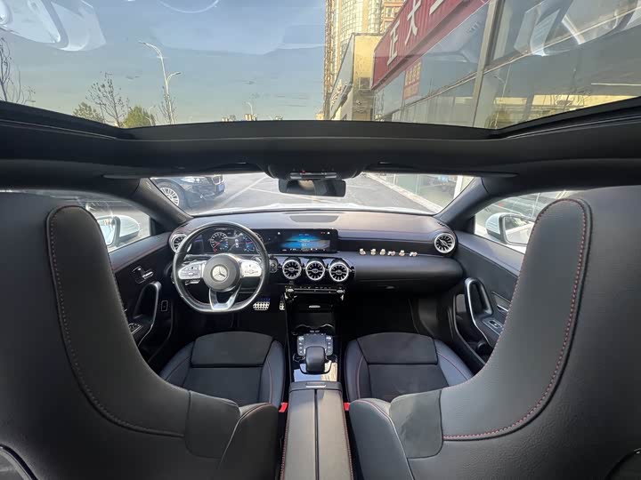 Фото 8 - Mercedes-Benz CLA-Class